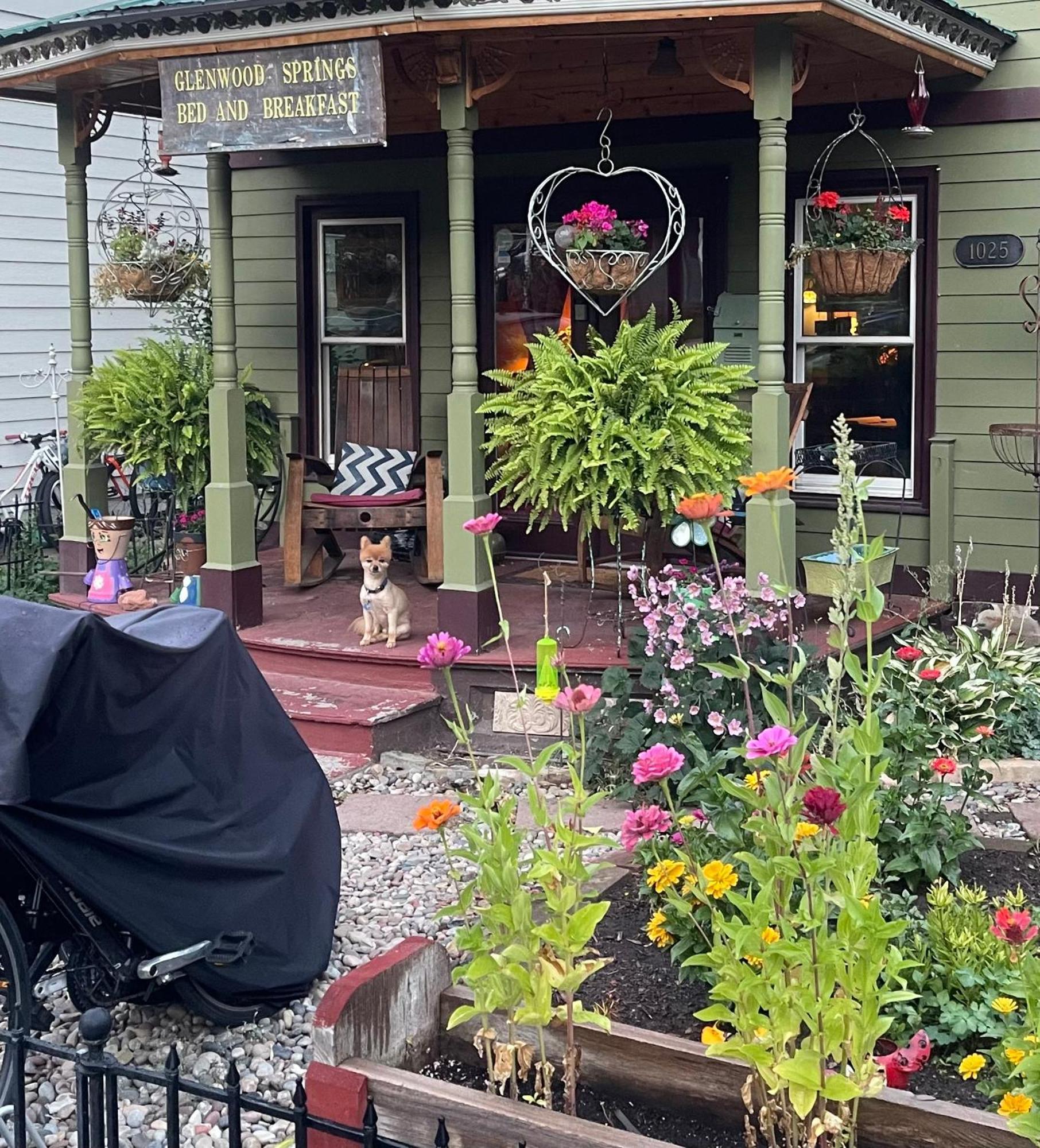 Downtown B&B With Jacuzzi Glenwood Springs Exterior photo