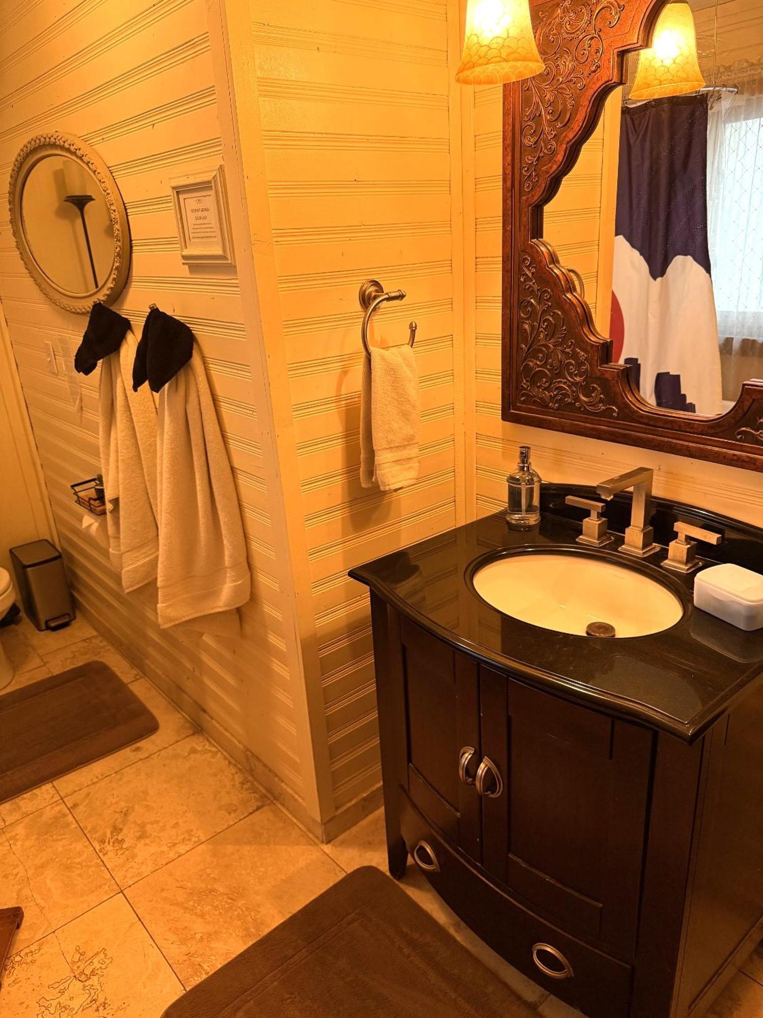 Downtown B&B With Jacuzzi Glenwood Springs Exterior photo